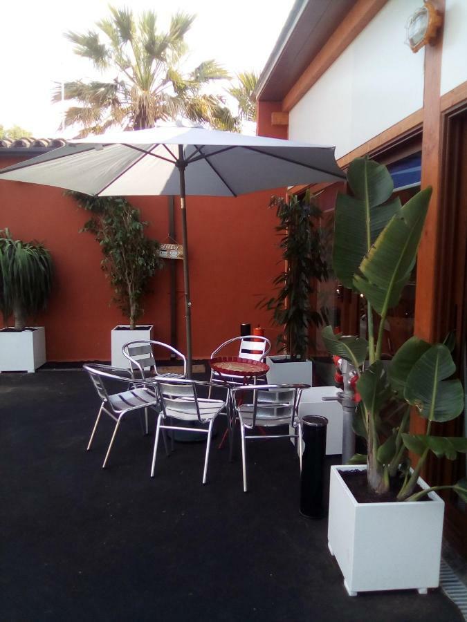 Hotel Iris L'Eliana Exterior foto